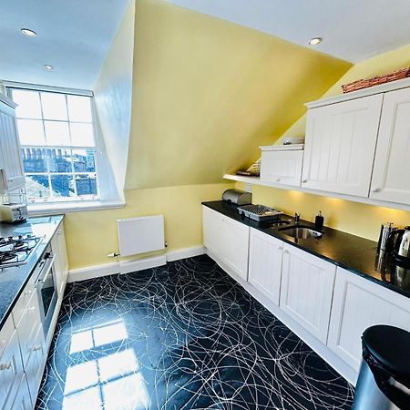 Parliament Sq Apartment Единбург Екстериор снимка