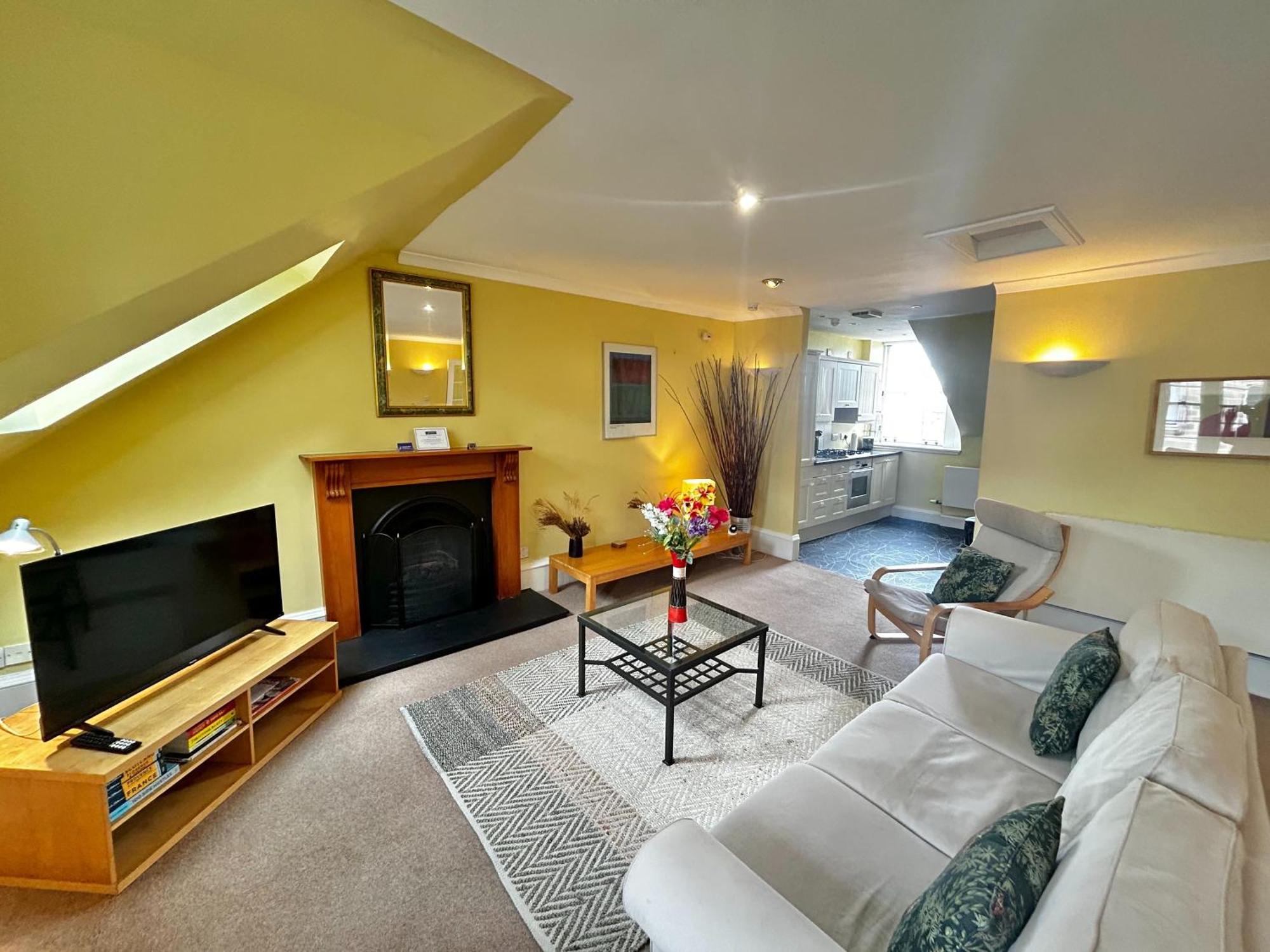 Parliament Sq Apartment Единбург Екстериор снимка