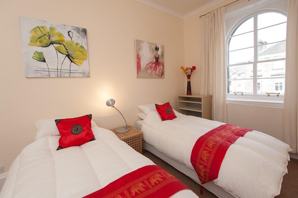Parliament Sq Apartment Единбург Екстериор снимка
